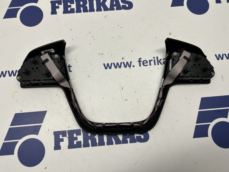 Mercedes-Benz steering wheel buttons - Bumper untuk Truk: gambar 2 Mercedes-Benz steering wheel buttons - Bumper untuk Truk: gambar 2