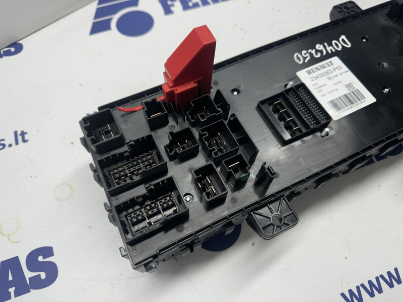 Renault fuse box - Sistem listrik untuk Truk: gambar 3 Renault fuse box - Sistem listrik untuk Truk: gambar 3