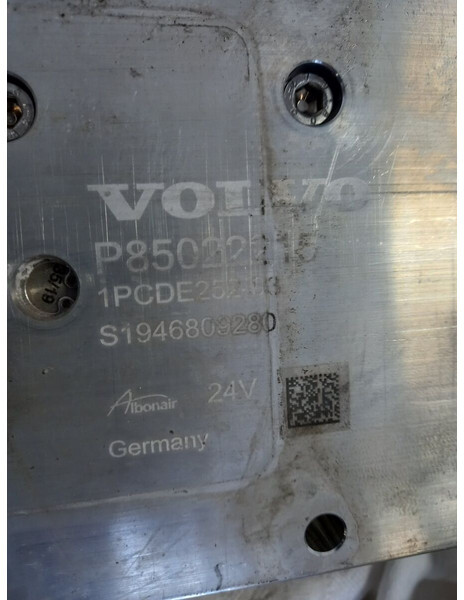 Volvo FH 4 - Sistem pembuangan untuk Truk: gambar 3 Volvo FH 4 - Sistem pembuangan untuk Truk: gambar 3