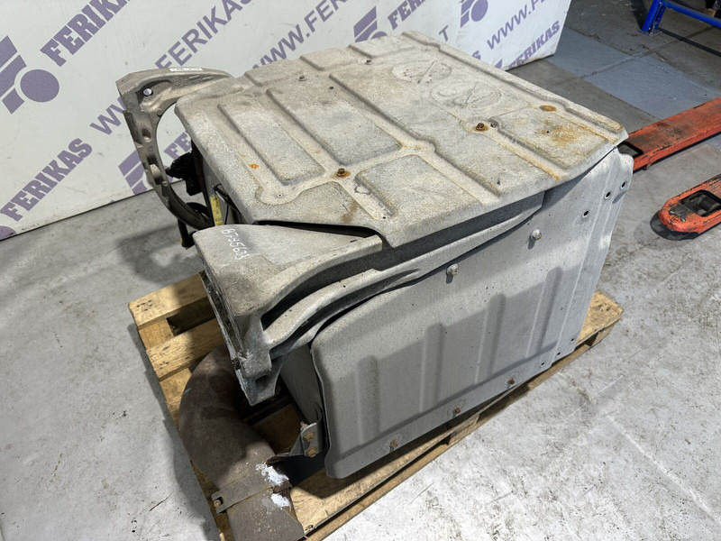 Volvo selective catalyst reduction silencer, SCR - Konverter katalitik untuk Truk: gambar 5 Volvo selective catalyst reduction silencer, SCR - Konverter katalitik untuk Truk: gambar 5