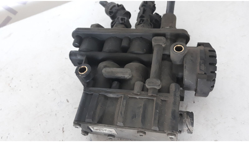 Volvo suspension control valve - Bagian Rem untuk Truk: gambar 1 Volvo suspension control valve - Bagian Rem untuk Truk: gambar 1