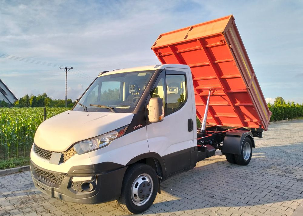 Iveco Daily 35C13 wywrotka wywrot kiper tipper wyklapac - Van jungkit: gambar 1 Iveco Daily 35C13 wywrotka wywrot kiper tipper wyklapac - Van jungkit: gambar 1