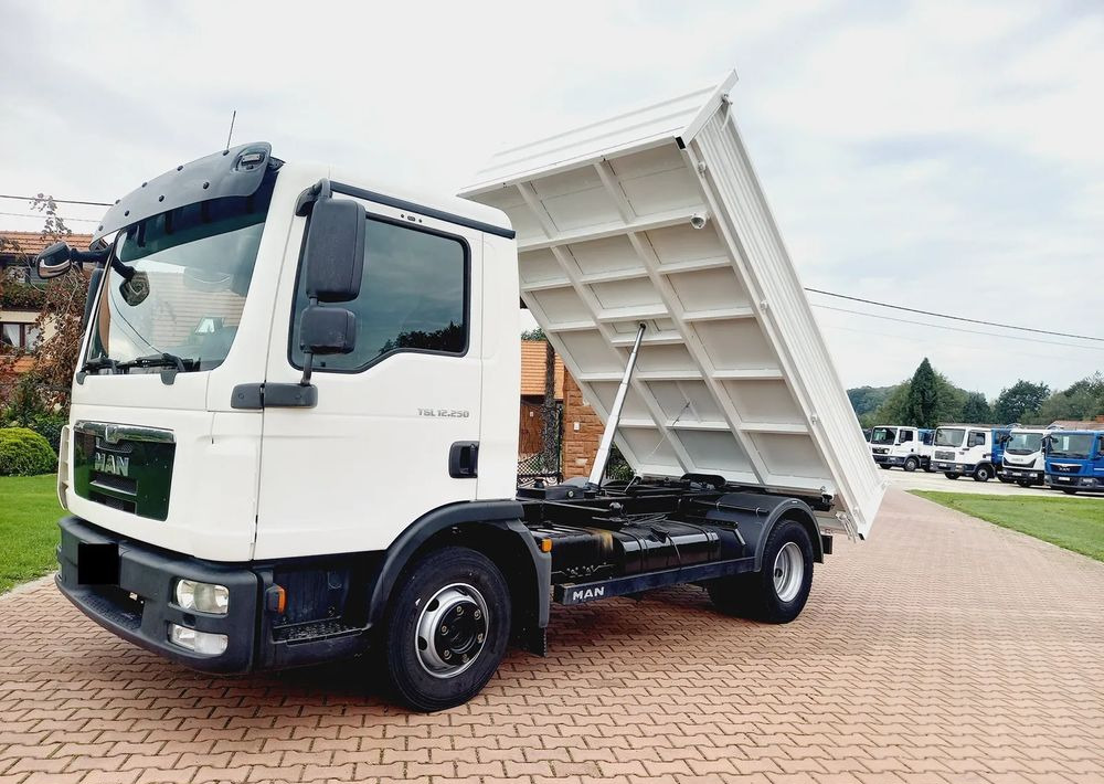 MAN TGL 12 250 EURO 5 !!! BLOKADA MOSTU !!!! - Truk jungkit: gambar 1 MAN TGL 12 250 EURO 5 !!! BLOKADA MOSTU !!!! - Truk jungkit: gambar 1