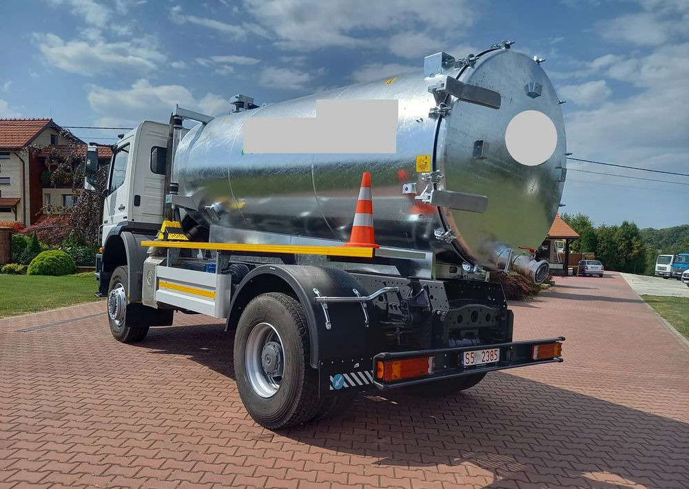 Mercedes-Benz AXOR 1829 4X4 4 WD ALLOARD - Truk tangki: gambar 5 Mercedes-Benz AXOR 1829 4X4 4 WD ALLOARD - Truk tangki: gambar 5
