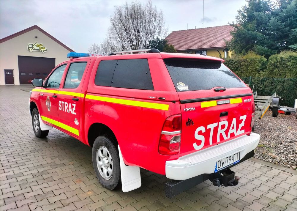 Toyota Hilux 2.5D 4x4, straż, strażacki, pożarniczy - Truk pikap: gambar 4 Toyota Hilux 2.5D 4x4, straż, strażacki, pożarniczy - Truk pikap: gambar 4