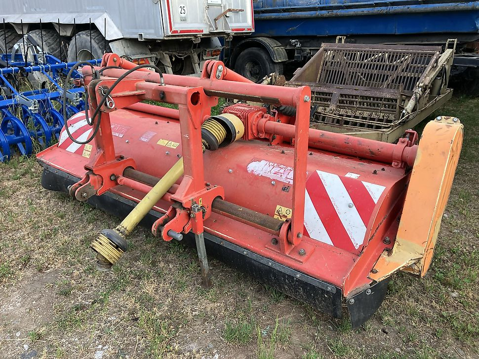 Türpisch Landmaschinen
Herr Christian Türpisch - - Mesin pemotong chopper/ Mulcher: gambar 2 Türpisch Landmaschinen
Herr Christian Türpisch - - Mesin pemotong chopper/ Mulcher: gambar 2