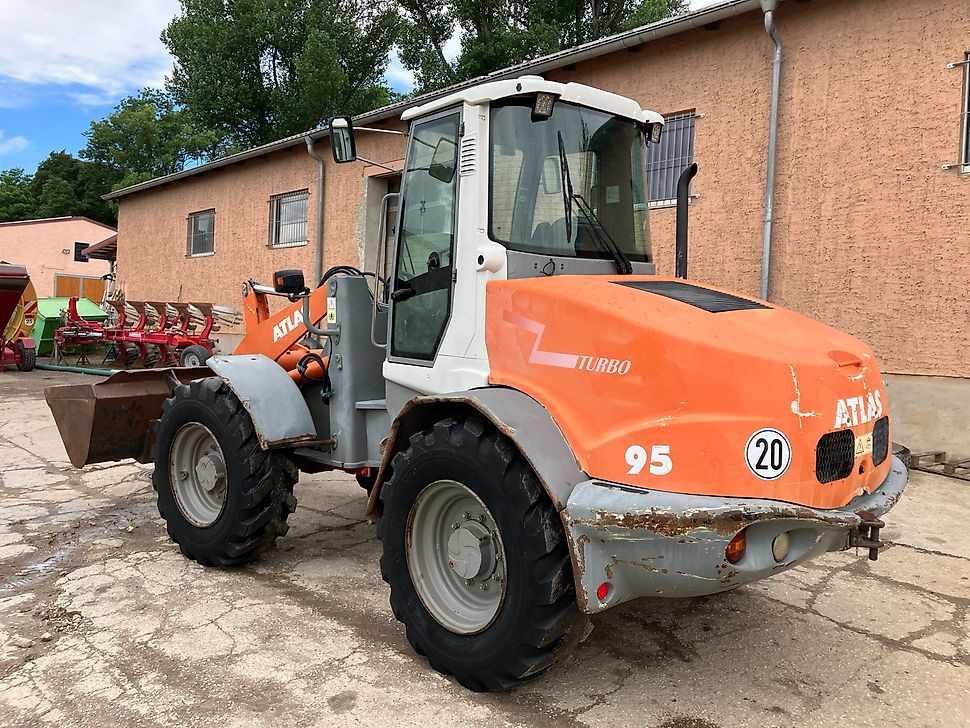 Türpisch Landmaschinen
Herr Christian Türpisch - - Wheel loader: gambar 3 Türpisch Landmaschinen
Herr Christian Türpisch - - Wheel loader: gambar 3