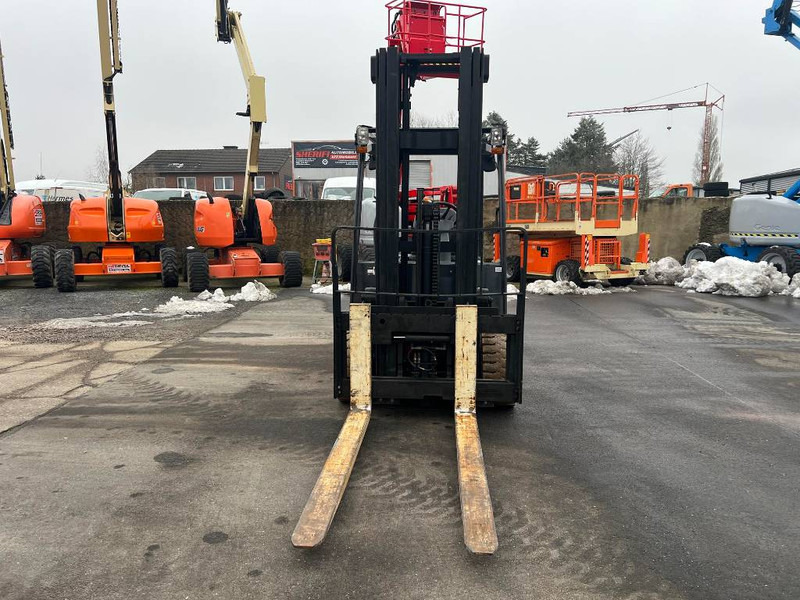 Doosan B50X5 5T 6m Triplex non-marking (1840) - Forklift listrik: gambar 4 Doosan B50X5 5T 6m Triplex non-marking (1840) - Forklift listrik: gambar 4