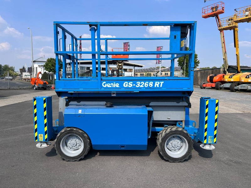 Genie GS3268 RT diesel 4x4 12m (1480) - Scissor lifts: gambar 2 Genie GS3268 RT diesel 4x4 12m (1480) - Scissor lifts: gambar 2