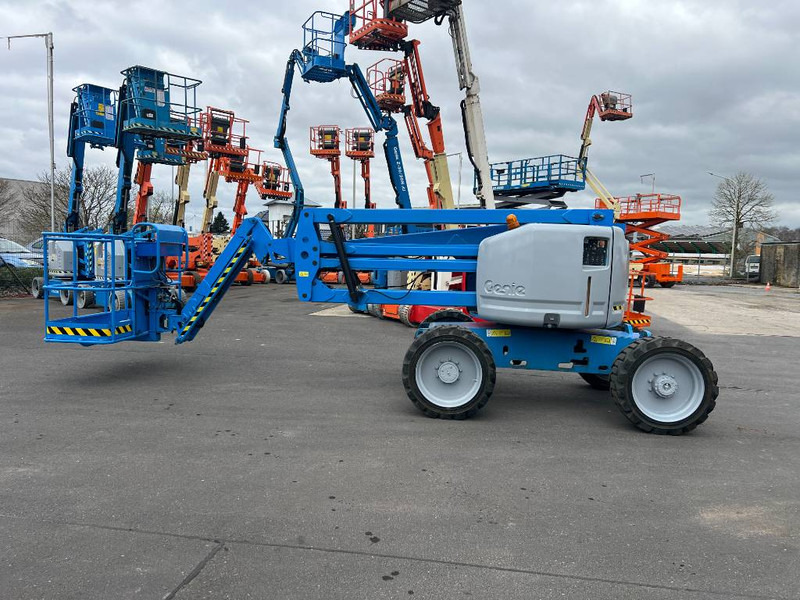 Genie Z45/25 JRT 4x4 diesel 16m (1601) - Boom artikulasi: gambar 2 Genie Z45/25 JRT 4x4 diesel 16m (1601) - Boom artikulasi: gambar 2