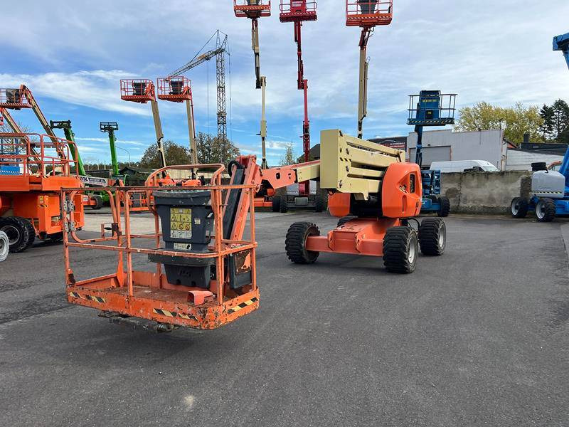 JLG 510AJ diesel 4x4 18m (1822) - Boom artikulasi: gambar 3 JLG 510AJ diesel 4x4 18m (1822) - Boom artikulasi: gambar 3