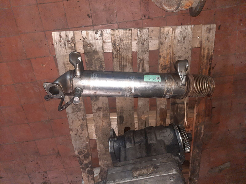 Cummins ISL egr Cooler - Sistem pembuangan: gambar 2 Cummins ISL egr Cooler - Sistem pembuangan: gambar 2