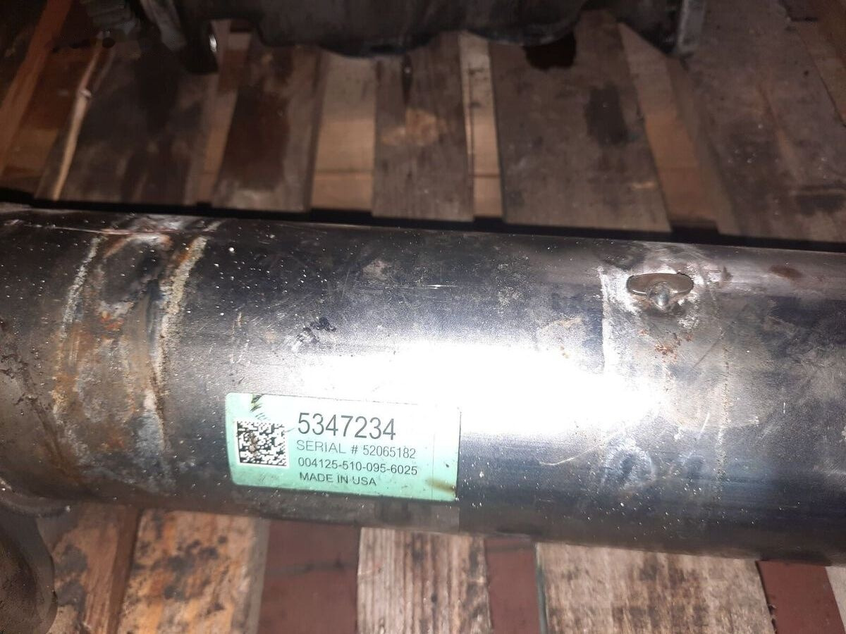 Cummins ISL egr Cooler - Suku Cadang Mesin untuk Bus: gambar 2 Cummins ISL egr Cooler - Suku Cadang Mesin untuk Bus: gambar 2