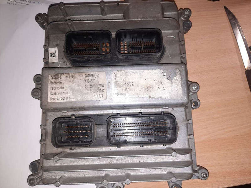 MAN BOSCH 0281001521. 0261200173 \ 020600009 - ECU: gambar 2 MAN BOSCH 0281001521. 0261200173 \ 020600009 - ECU: gambar 2