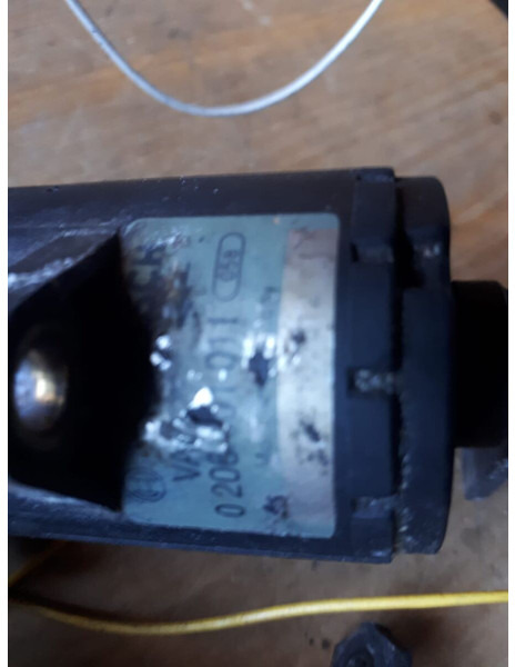 MAN PBT-GF2C - Pedal: gambar 2 MAN PBT-GF2C - Pedal: gambar 2