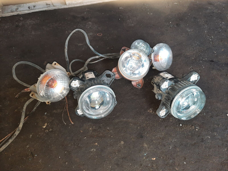 MAN . Скания . Вольво. Неоплан. - Lampu depan: gambar 2 MAN . Скания . Вольво. Неоплан. - Lampu depan: gambar 2