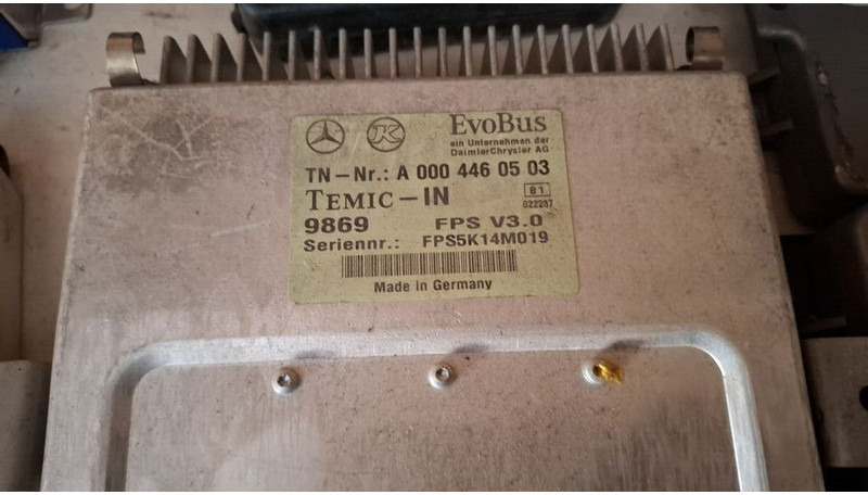 Mercedes-Benz - ECU: gambar 3 Mercedes-Benz - ECU: gambar 3