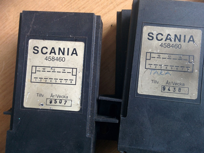 Scania 0485472. 458460 . 0881801800 - ECU: gambar 4 Scania 0485472. 458460 . 0881801800 - ECU: gambar 4