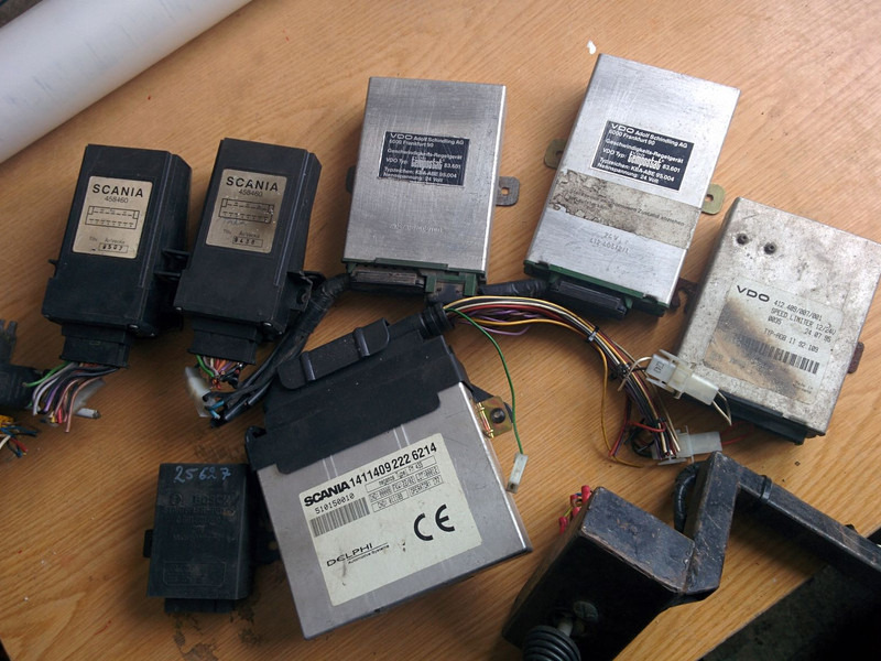 Scania 0485472. 458460 . 0881801800 - ECU: gambar 3 Scania 0485472. 458460 . 0881801800 - ECU: gambar 3