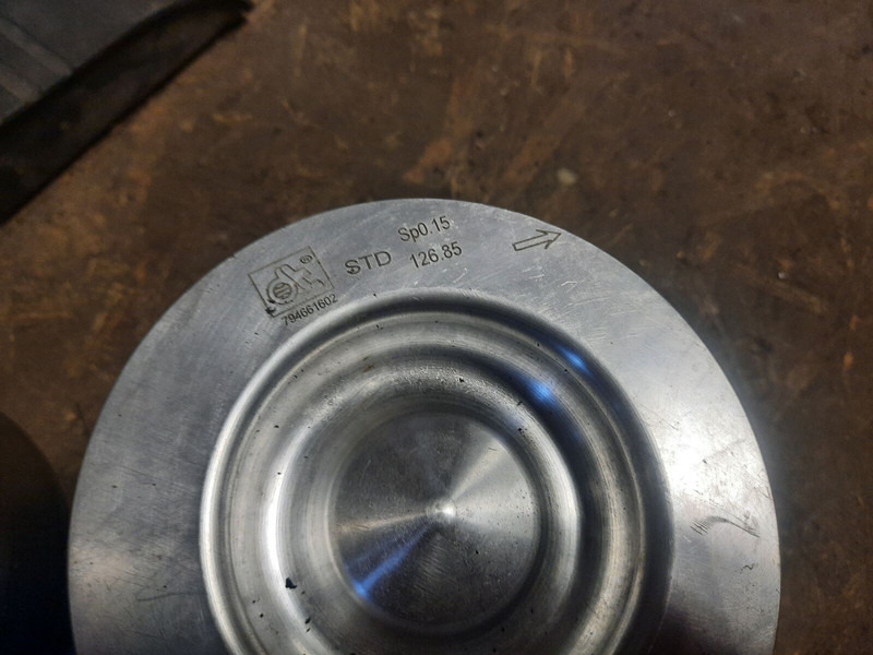 Scania - Suku Cadang Mesin: gambar 4 Scania - Suku Cadang Mesin: gambar 4