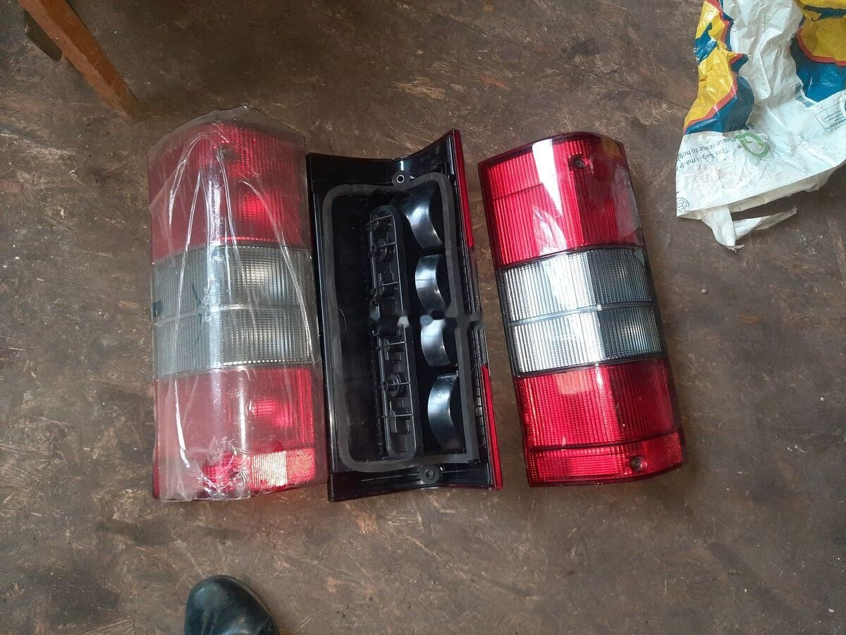 Volvo 1326359080 - Lampu belakang untuk Bus: gambar 2 Volvo 1326359080 - Lampu belakang untuk Bus: gambar 2