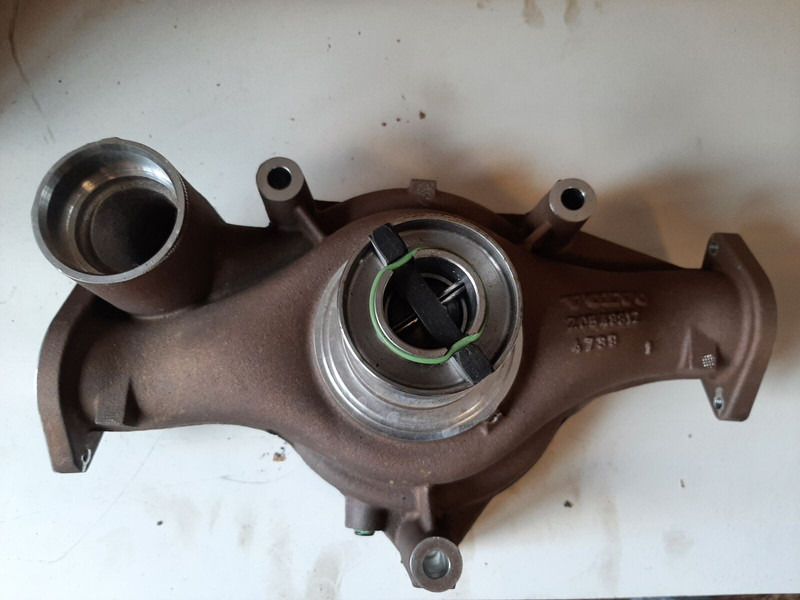 Volvo - Pompa pendingin: gambar 1 Volvo - Pompa pendingin: gambar 1