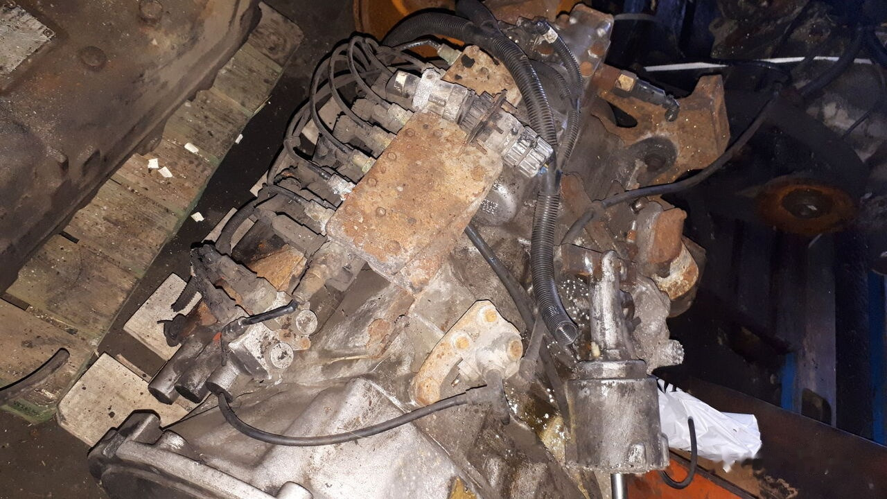 Volvo G8 EGS -VR / R1000 EGS 85001195 Volvo B7. B10,B12 - Gearbox untuk Bus: gambar 5 Volvo G8 EGS -VR / R1000 EGS 85001195 Volvo B7. B10,B12 - Gearbox untuk Bus: gambar 5