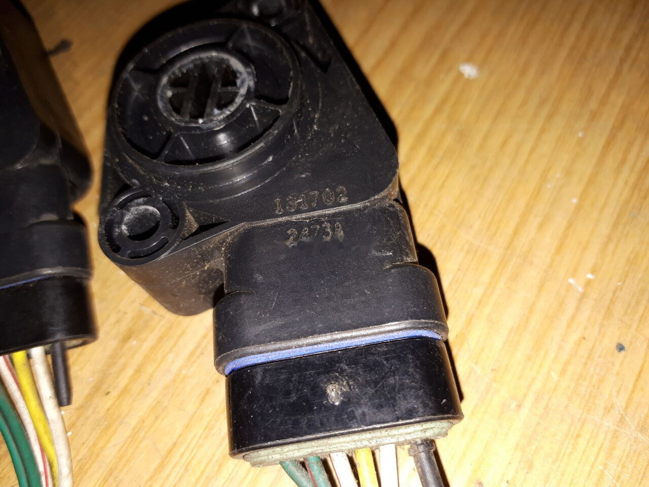 Volvo Zhgut provodov .Servogaz VDO - 408.401.3\ 445.804/5/020. 445.804. Scania Volvo B12. Scania .Mercedes - Kabel/ Kawat harness untuk Bus: gambar 5 Volvo Zhgut provodov .Servogaz VDO - 408.401.3\ 445.804/5/020. 445.804. Scania Volvo B12. Scania .Mercedes - Kabel/ Kawat harness untuk Bus: gambar 5