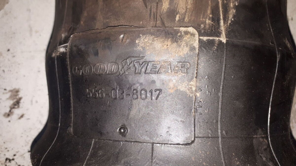 Volvo pnevmoressora . vtulka stabilizatora Volvo B12M 9700 - Suspensi udara untuk Bus: gambar 3 Volvo pnevmoressora . vtulka stabilizatora Volvo B12M 9700 - Suspensi udara untuk Bus: gambar 3