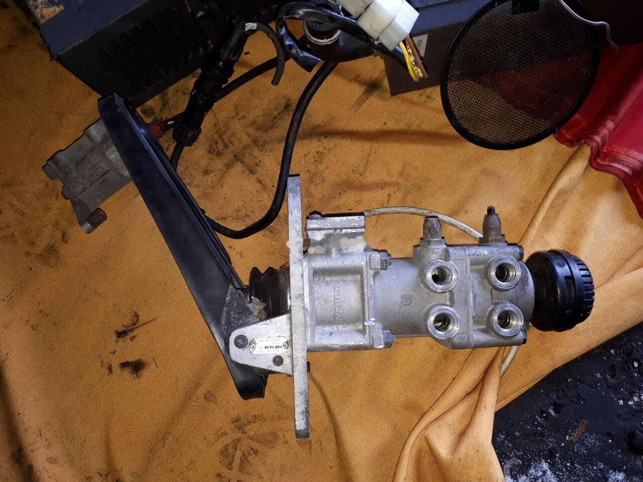 WABCO 3653240180 .4614945081 (82585810000) - Silinder rem untuk Bus: gambar 5 WABCO 3653240180 .4614945081 (82585810000) - Silinder rem untuk Bus: gambar 5