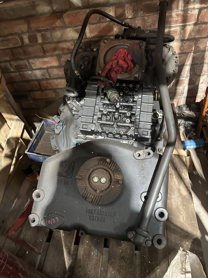 ZF 6WG210 - Gearbox untuk Derek semua medan: gambar 1 ZF 6WG210 - Gearbox untuk Derek semua medan: gambar 1