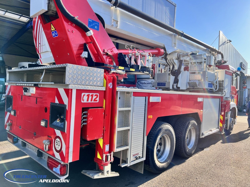 MAN TGA 26.350 Magirus ALP 320L = 32 meter, Waterpump, 6x4, Steel springs - Truk pemadam kebakaran: gambar 4 MAN TGA 26.350 Magirus ALP 320L = 32 meter, Waterpump, 6x4, Steel springs - Truk pemadam kebakaran: gambar 4
