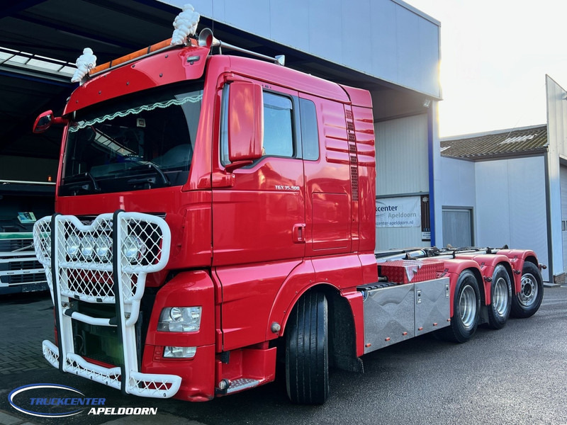 MAN TGX 35.500 8x4, Joab, Bullbar, Custom interieur - Hook lift: gambar 3 MAN TGX 35.500 8x4, Joab, Bullbar, Custom interieur - Hook lift: gambar 3