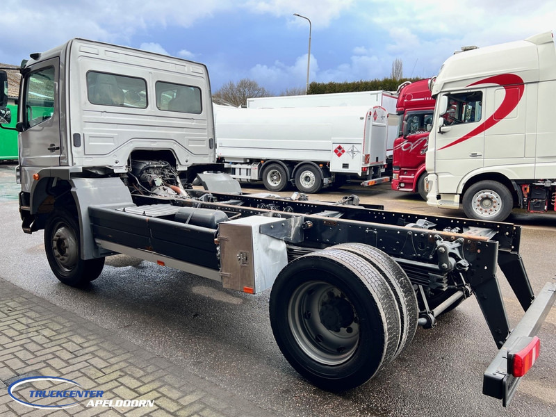 Mercedes-Benz Atego 1524 4x4 Steel springs, Manuel gearbox, Pto - Truk sasis: gambar 4 Mercedes-Benz Atego 1524 4x4 Steel springs, Manuel gearbox, Pto - Truk sasis: gambar 4