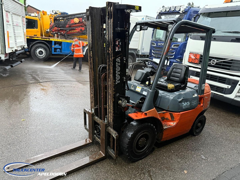Toyota 7FDF25 Triplo, Extra functies - Forklift diesel: gambar 4 Toyota 7FDF25 Triplo, Extra functies - Forklift diesel: gambar 4