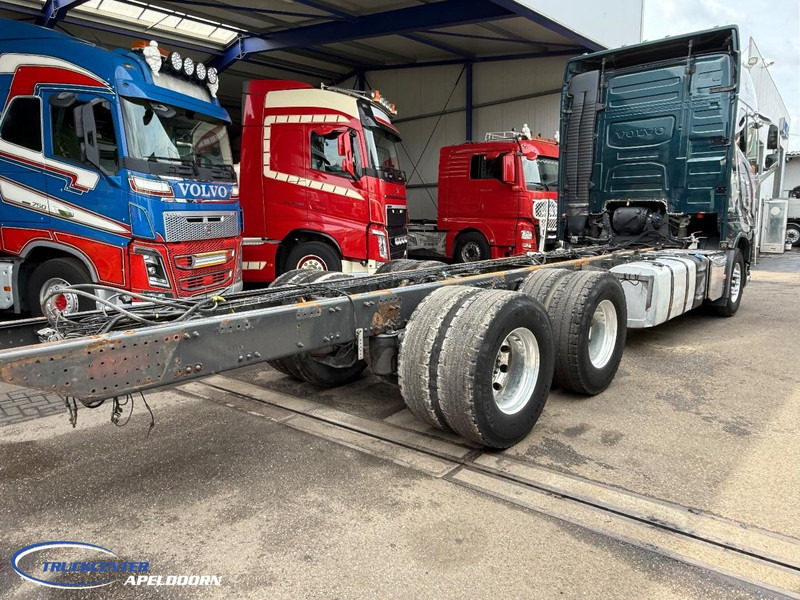 Volvo FH 750 6x4, Steel - Air, Globetrotter XL - Truk sasis: gambar 4 Volvo FH 750 6x4, Steel - Air, Globetrotter XL - Truk sasis: gambar 4