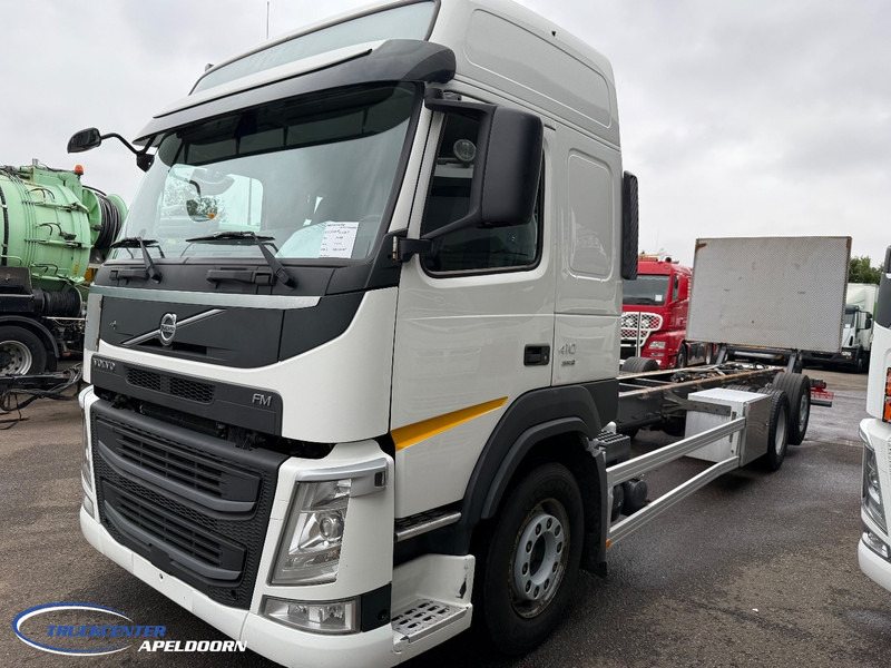 Volvo FM 410 379000 km, 6x2, Globetrotter - Truk sasis: gambar 3 Volvo FM 410 379000 km, 6x2, Globetrotter - Truk sasis: gambar 3
