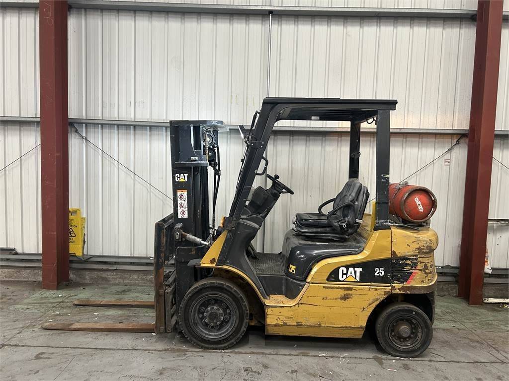 CAT GP20NT - Forklift LPG: gambar 1 CAT GP20NT - Forklift LPG: gambar 1
