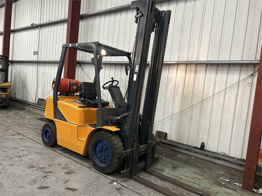 Daewoo G25E-3 - Forklift LPG: gambar 4 Daewoo G25E-3 - Forklift LPG: gambar 4