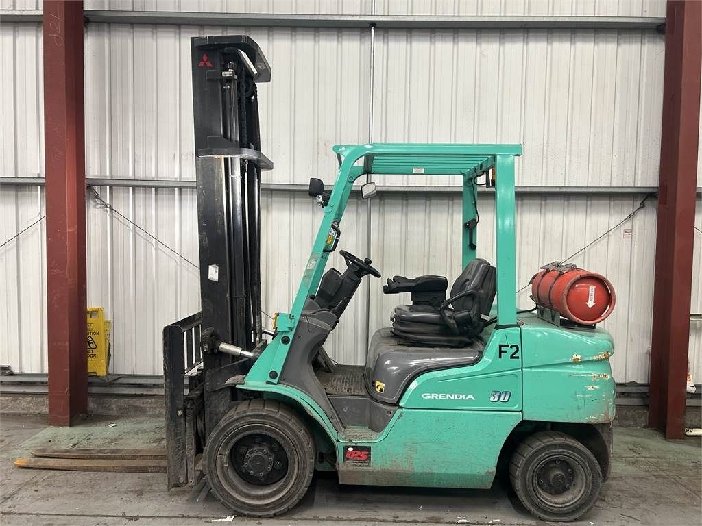 Mitsubishi FG30NT - Forklift LPG: gambar 1 Mitsubishi FG30NT - Forklift LPG: gambar 1