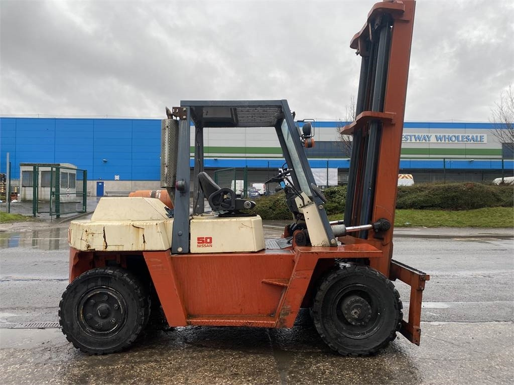 Nissan BF05H50U  - Forklift diesel: gambar 4 Nissan BF05H50U  - Forklift diesel: gambar 4