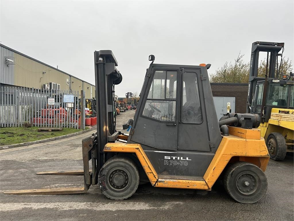 Still RX70-70 - Forklift diesel: gambar 1 Still RX70-70 - Forklift diesel: gambar 1