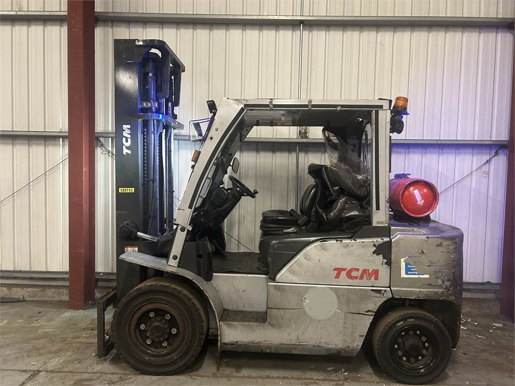TCM J1F4A40LQ - Forklift LPG: gambar 1 TCM J1F4A40LQ - Forklift LPG: gambar 1
