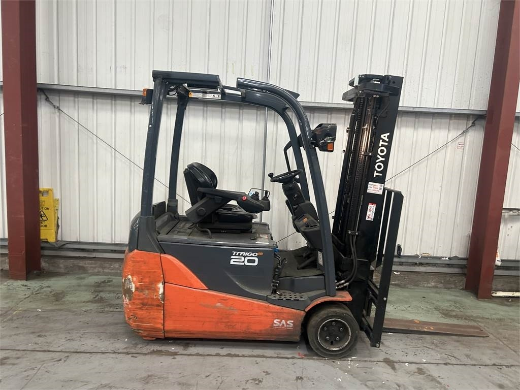 Toyota 8FBET20 - Forklift listrik: gambar 5 Toyota 8FBET20 - Forklift listrik: gambar 5