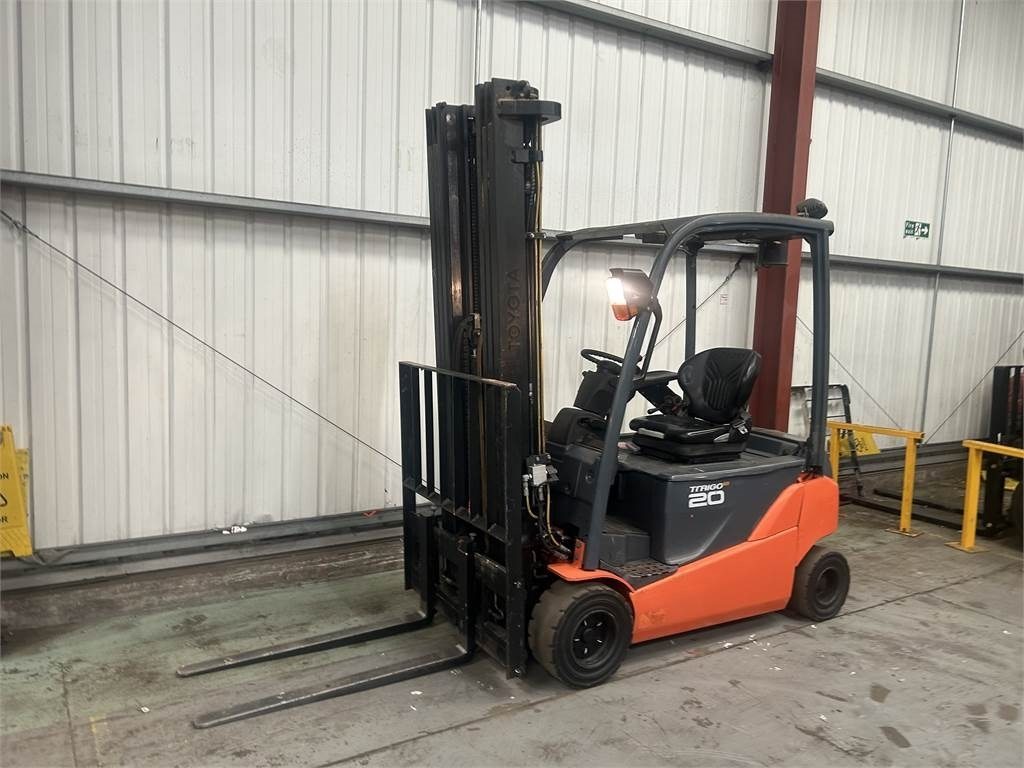 Toyota 8FBMT20 - Forklift listrik: gambar 2 Toyota 8FBMT20 - Forklift listrik: gambar 2
