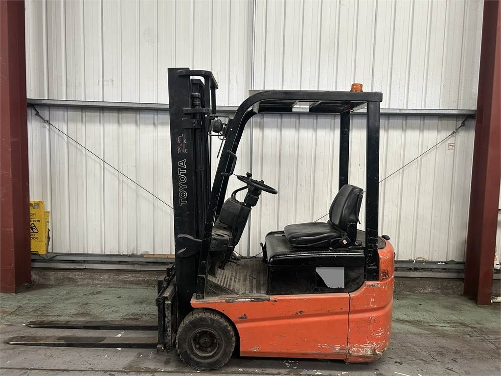 Toyota FBESF15 - Forklift listrik: gambar 1 Toyota FBESF15 - Forklift listrik: gambar 1