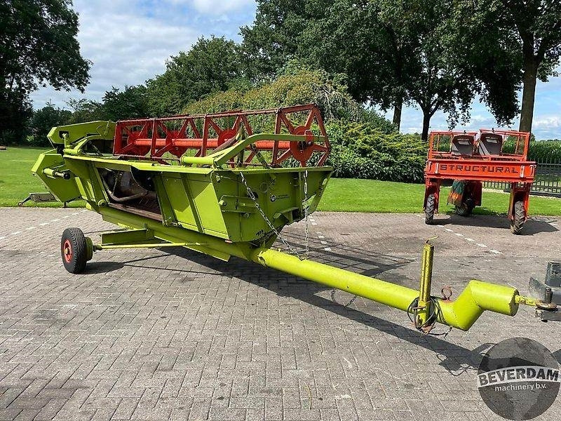 Claas maaibord 400 - Lampiran pemanen: gambar 4 Claas maaibord 400 - Lampiran pemanen: gambar 4