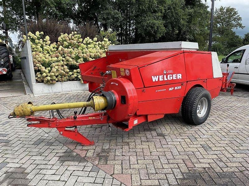 Welger AP 830 - Baler persegi: gambar 2 Welger AP 830 - Baler persegi: gambar 2