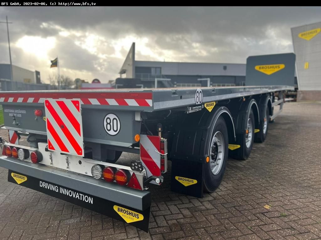 Broshuis Telesattel 1x ausziehbar 3-Achs Telesattel Leich - Semi-trailer flatbed: gambar 1 Broshuis Telesattel 1x ausziehbar 3-Achs Telesattel Leich - Semi-trailer flatbed: gambar 1