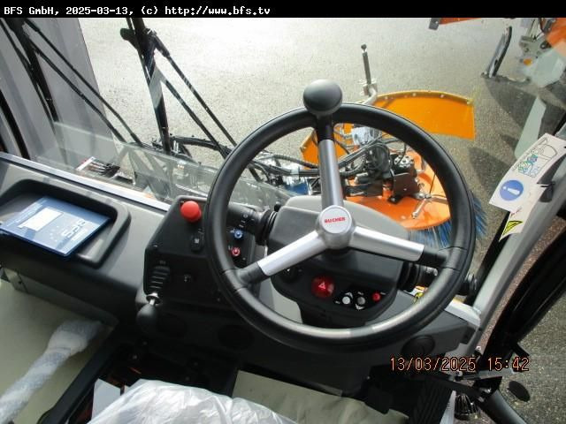 CityCat 5006 Bucher CC5006 beidseitig + Frontbes - Penyapu jalan: gambar 4 CityCat 5006 Bucher CC5006 beidseitig + Frontbes - Penyapu jalan: gambar 4